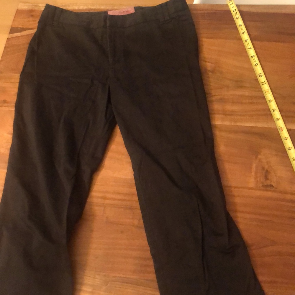 Black cropped pants